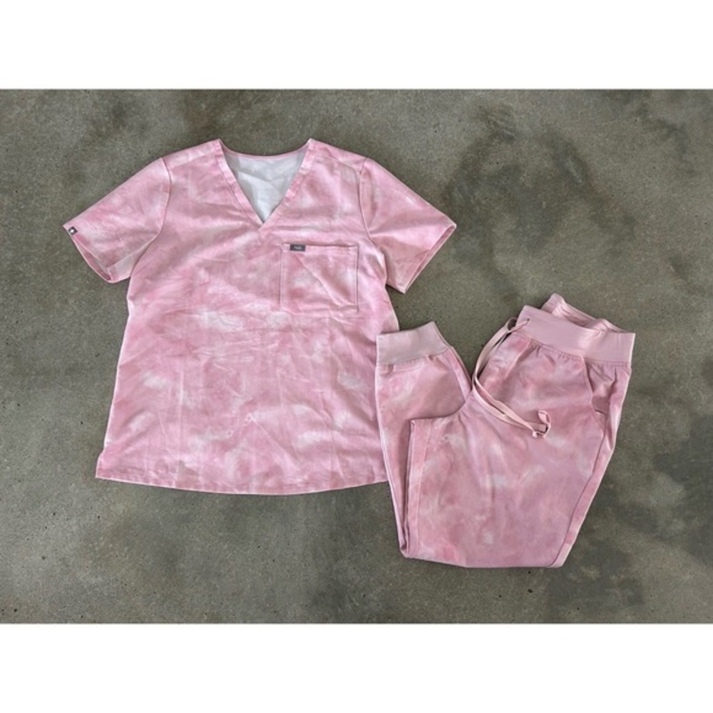 FIGS Women's Pink‎ Scrub Set Large Petite Marbled Rose